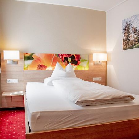 Hotel & Restaurant Post Laichingen المظهر الخارجي الصورة