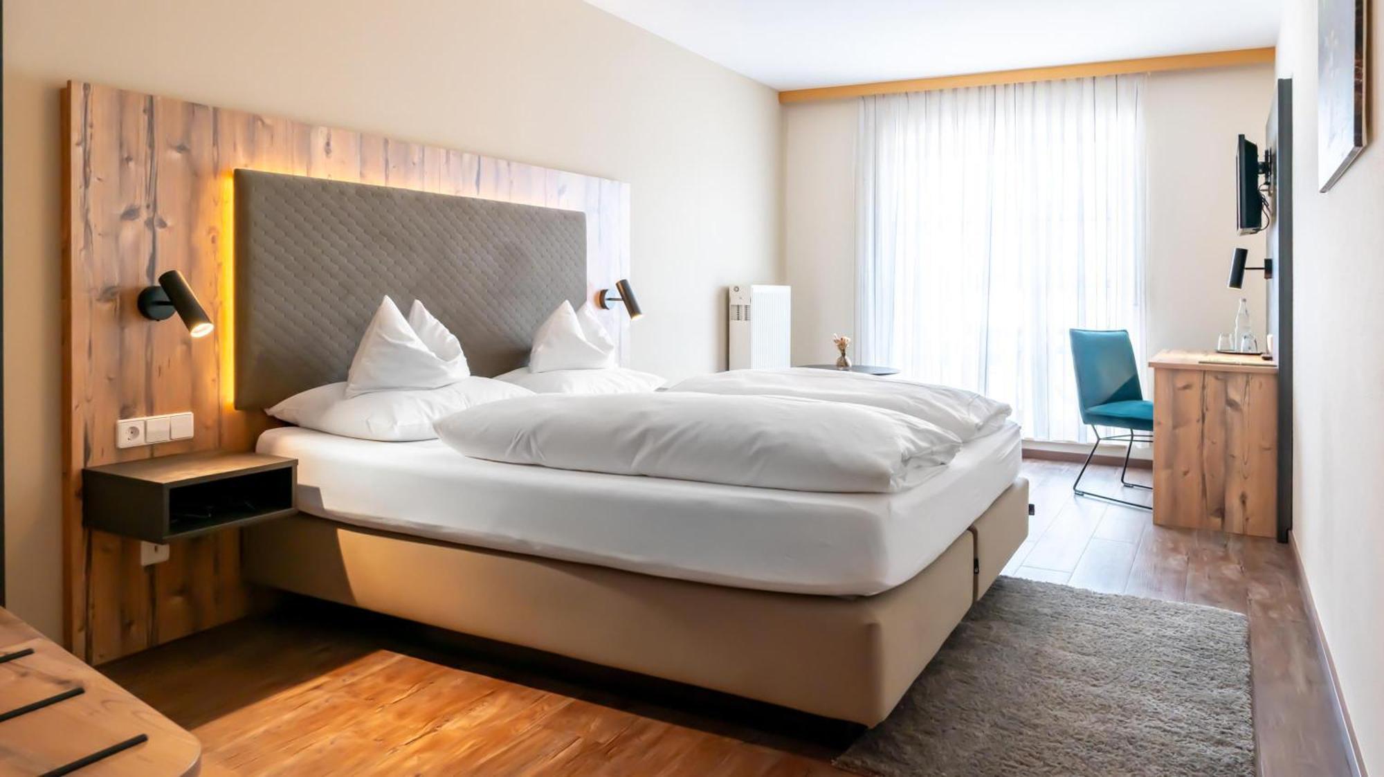 Hotel & Restaurant Post Laichingen المظهر الخارجي الصورة
