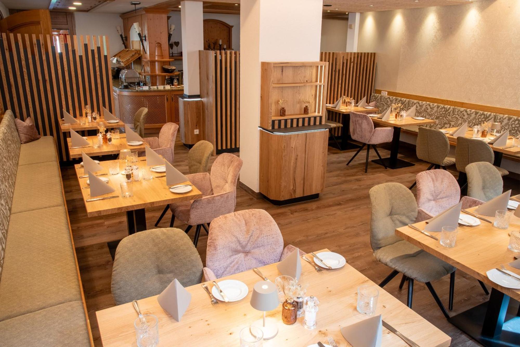 Hotel & Restaurant Post Laichingen المظهر الخارجي الصورة
