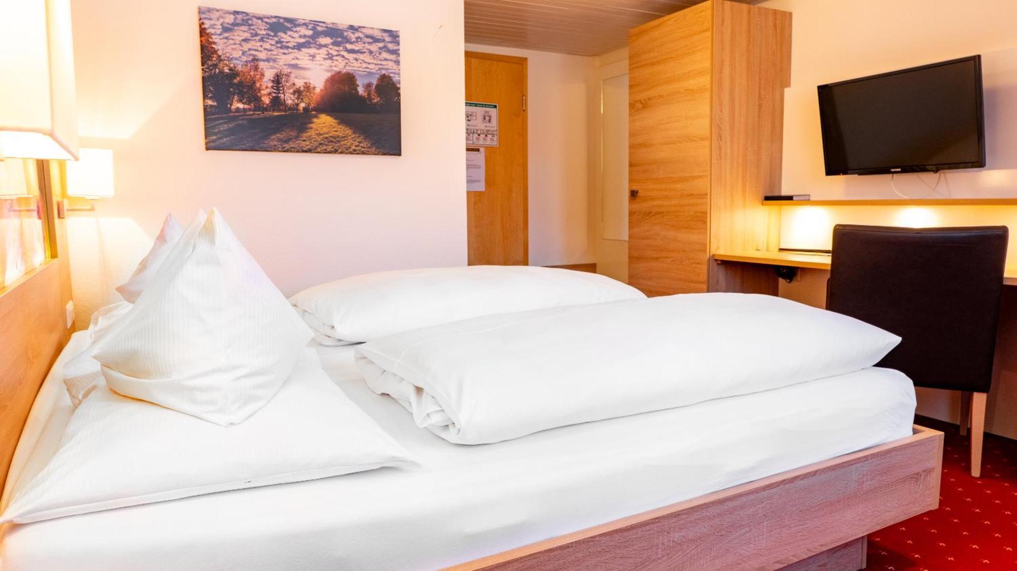 Hotel & Restaurant Post Laichingen المظهر الخارجي الصورة