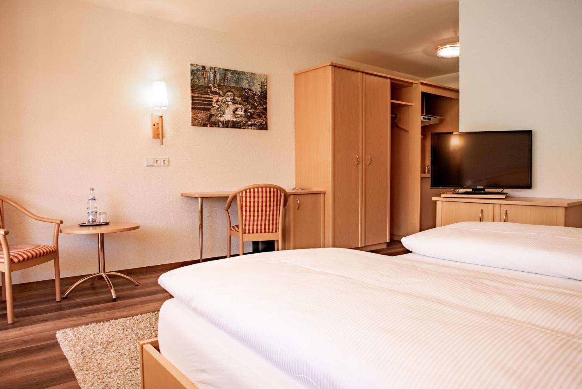 Hotel & Restaurant Post Laichingen المظهر الخارجي الصورة